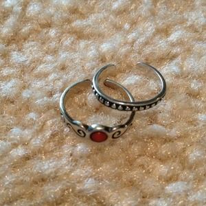 Silpada set of two silver toe rings