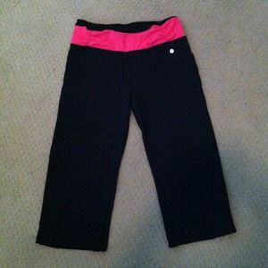 RESERVED bundle yoga pants + shoes