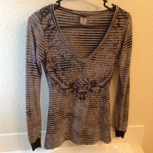 Long sleeve shirt size small