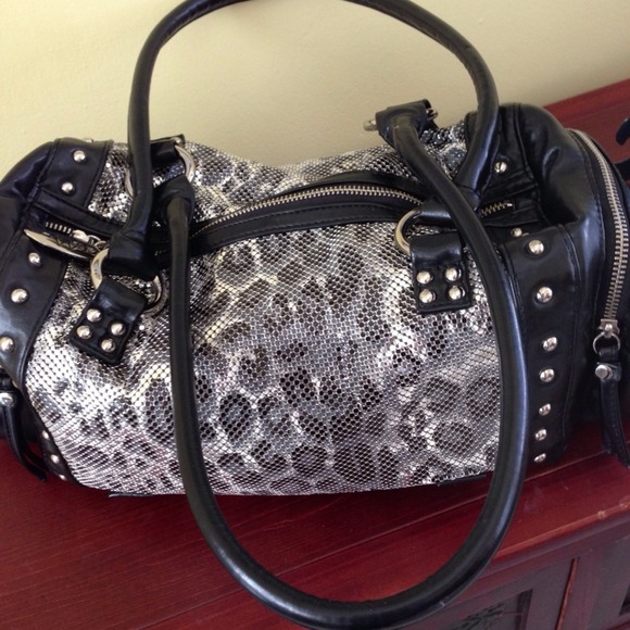 Whiting and Davis Handbags - Whiting Davis Mesh Satchel