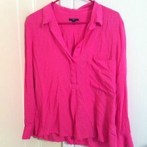 SOLD Gap pink large pocket blouse L