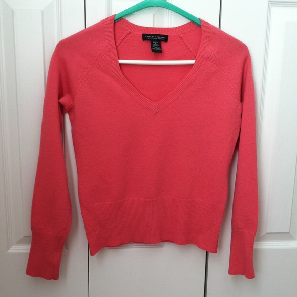 Banana Republic Coral V-Neck Sweater