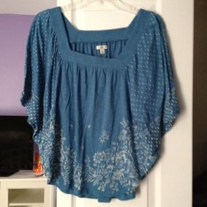 American eagle floral/ poka dot shirt