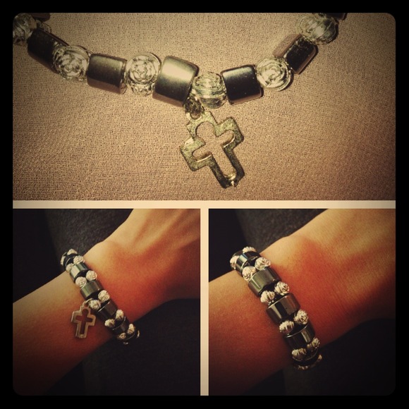 Bracelet - Picture 1 of 1