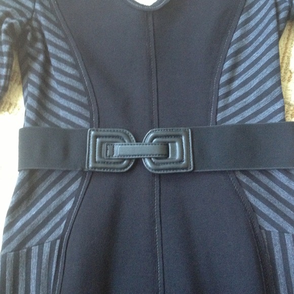 Dress - Picture 3 of 4