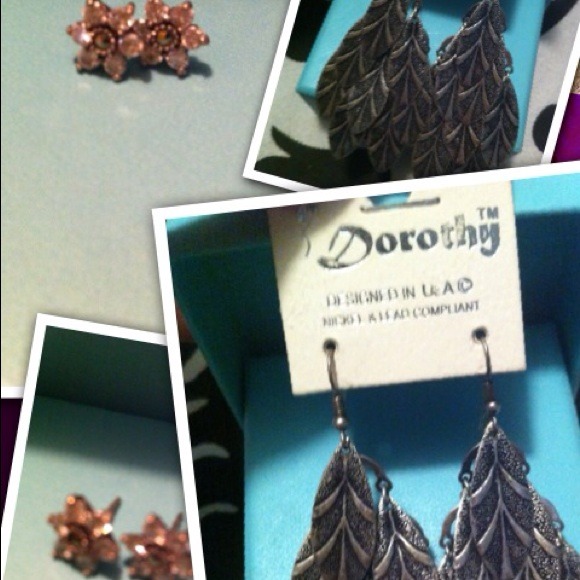 Unique bundle set of earrings