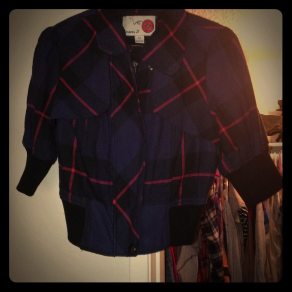 Navy blue cute sweater !