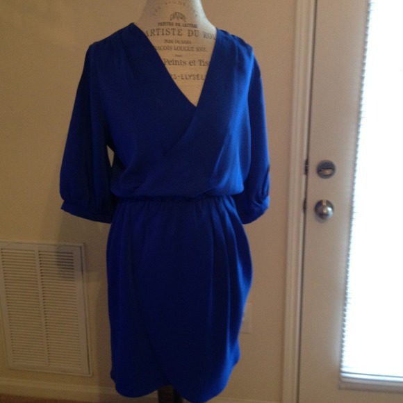 💢💢🙌 SOLD!!! 🙌💢💢AMANDA UPRICHARD Dress NWT - Picture 4 of 4