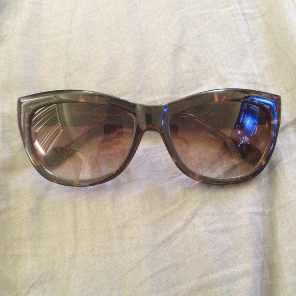 Jessica Simpson Sunglasses