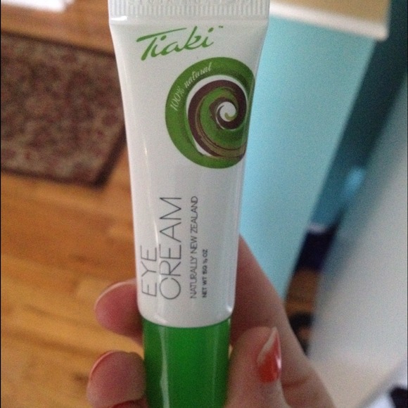 Eye Cream to take away lines