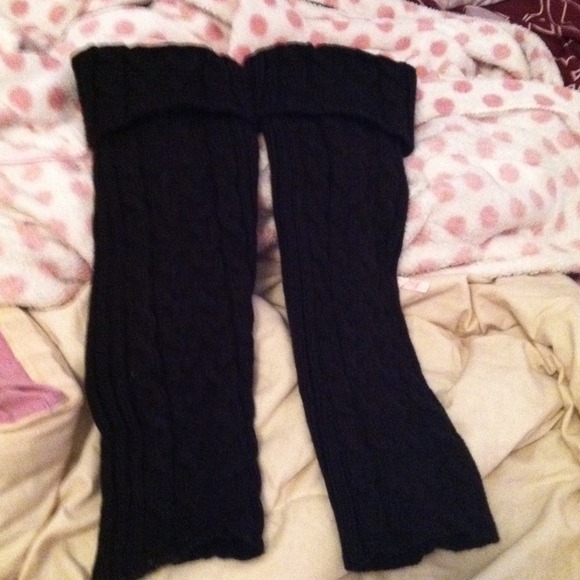 !SOLD! Black knitted knee high leg warmers