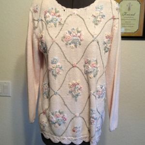 Light pink floral knitted sweater