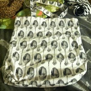 Vintage spoon tote bag and green beanie