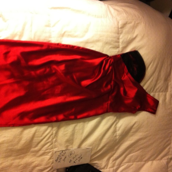 Stop staring! Retro pinup one shoulder dress - Picture 2 of 2