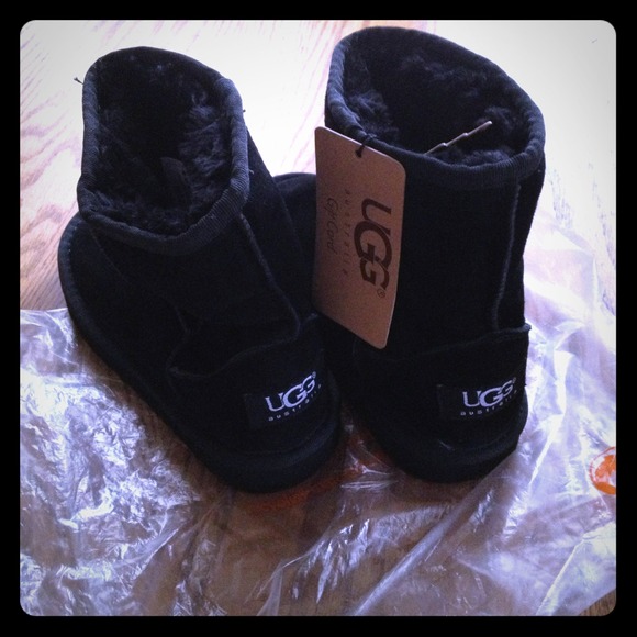 UGG Boots - New with tags Uggs size 3