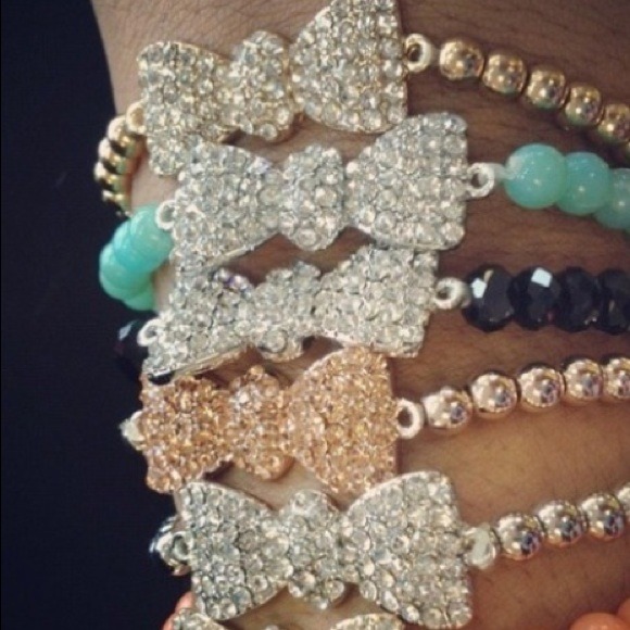 😁Reserved 🎀 3 bow bracelets