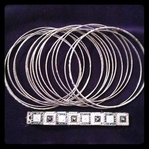 Bangle bracelet set