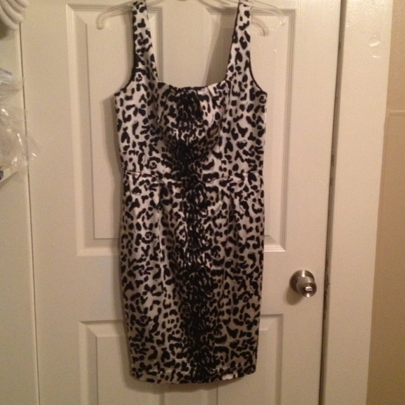 White House Black Market, size 8 Dresses & Skirts - White House Black Market dress, size 8