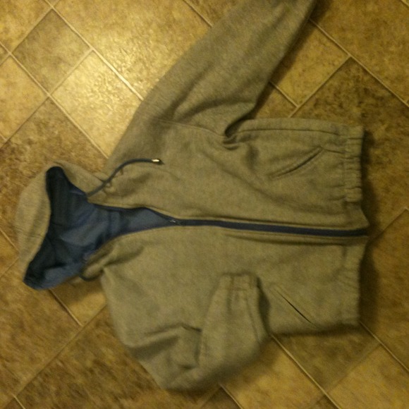 🌀Reduced🌀Reservable jacket. Was $12 - Picture 2 of 2