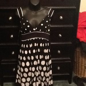 **REDUCED**Cute mini dress black &white polka dots