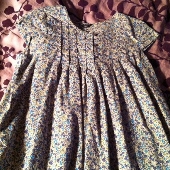 Baby doll style patterned shirt