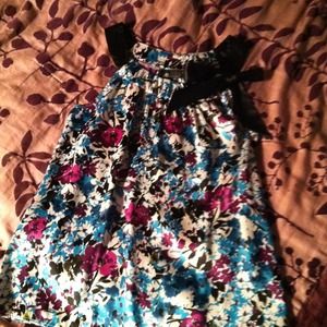 REDUCED!!!Adorable drapey tank top