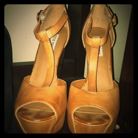 Steve Madden size 10 gently worn platform sandals