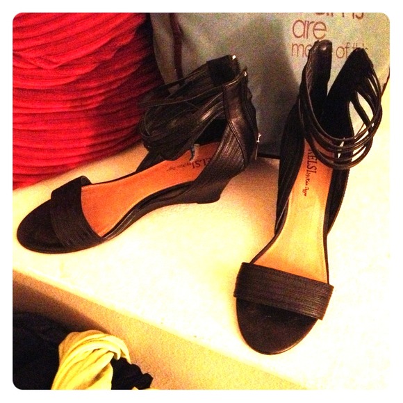 Black wedges -Size 10 TRADE FOR @YBF