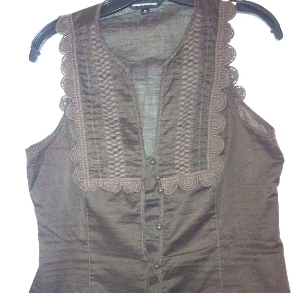 Sold 🎉Button down tank from Express