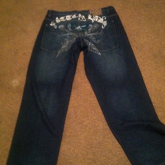 Jeans - Picture 2 of 3