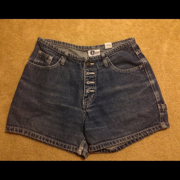 🔴Sold🔴Shorts, high waisted I believe.
