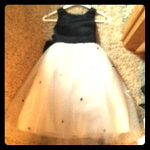 Bundle--size 4 dress and knit hat