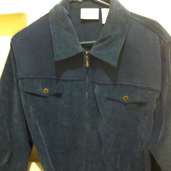 Jacket/markdowns! - Picture 3 of 4