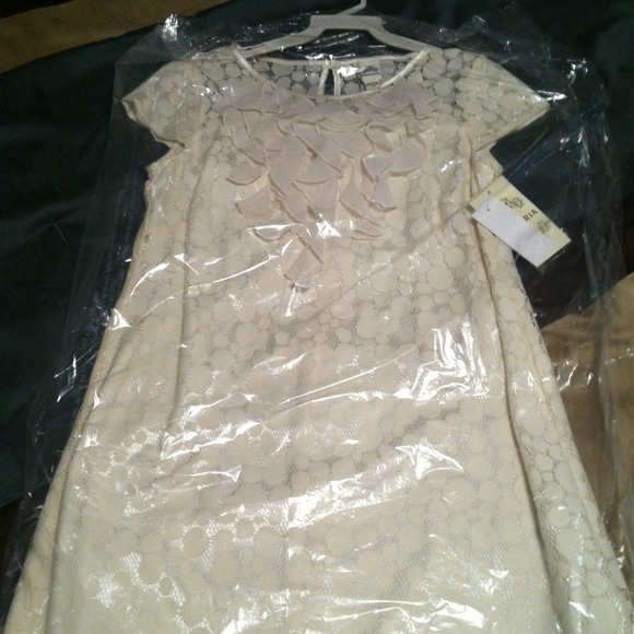 trade for @mannerandmode••••New dress