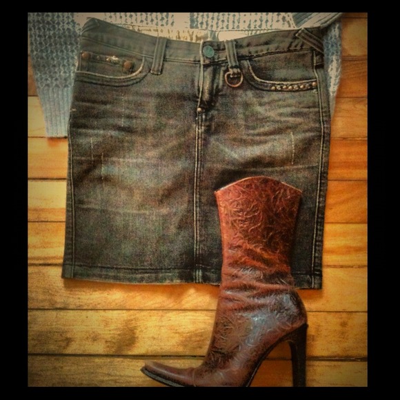 ✂✂Free People faded denim skirt✂✂