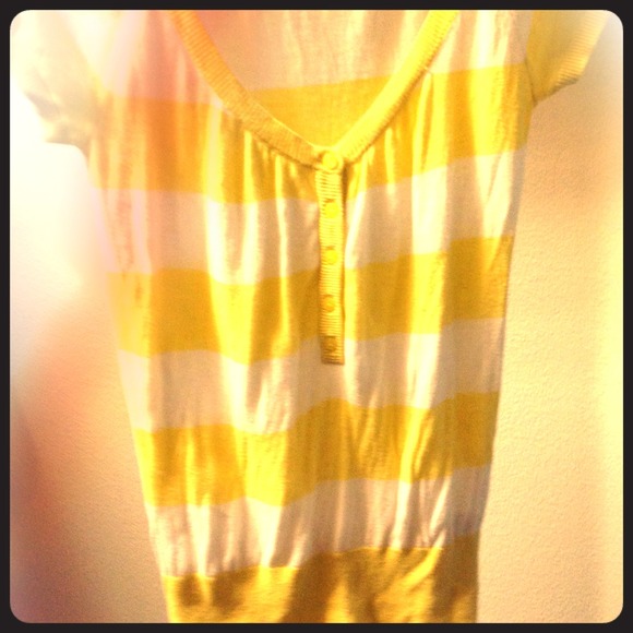 Yellow striped short sleve - Picture 1 of 1