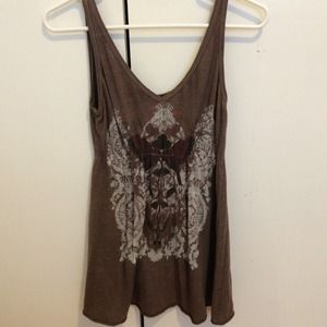 Brown top with design