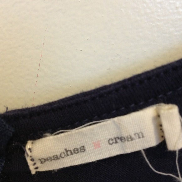 Blue top with white lace - Picture 3 of 3