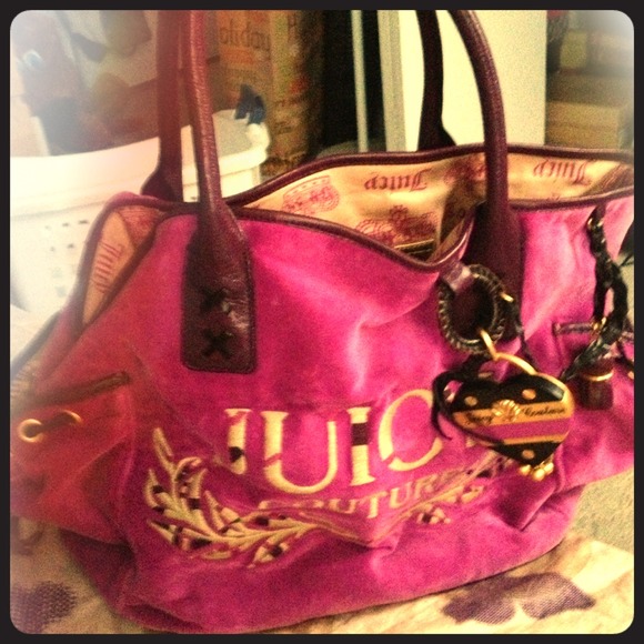 Pretty Purple Juicy Couture Travel bag! **SOLD**