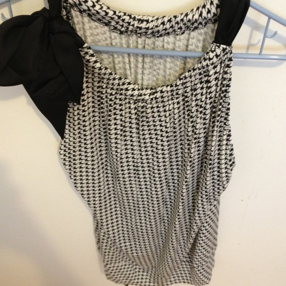 Top with bow tie on the side - Picture 4 of 4