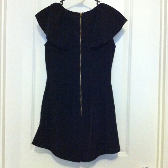 SOLD AS BUNDLE! - Picture 3 of 4