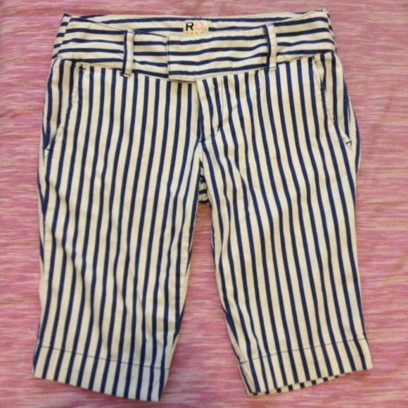 Roxy capris - Picture 1 of 3