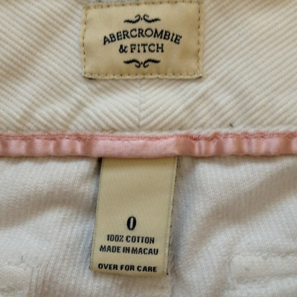 Abercrombie and Fitch white shorts - Picture 3 of 4