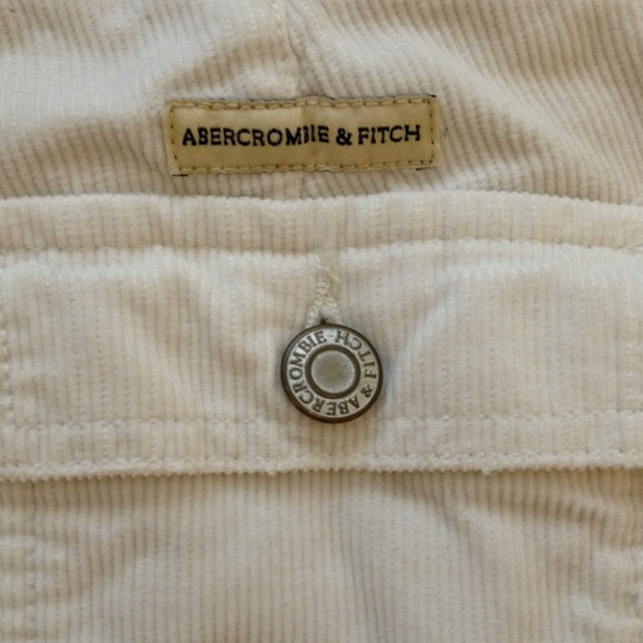 Abercrombie and Fitch white shorts - Picture 4 of 4