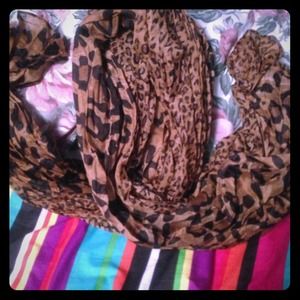 A long cheetah print s