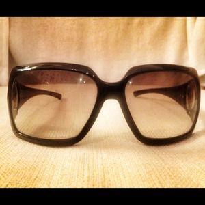 Gucci Accessories - Gucci Horsebit sunglasses Gucci Accessories - Gucci Horsebit sunglasses