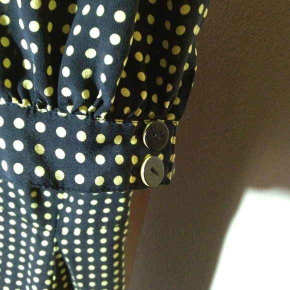 100% silk blouse - Picture 2 of 4