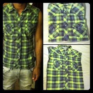 Mens Green & Grey Plaid Sleeve-less Shirt
