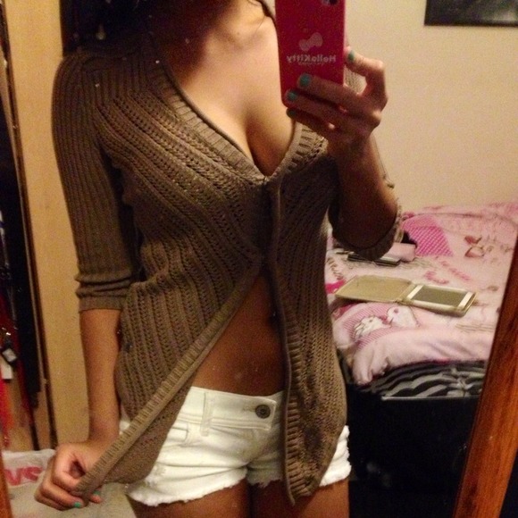 NWT sexy knit top - Picture 2 of 4