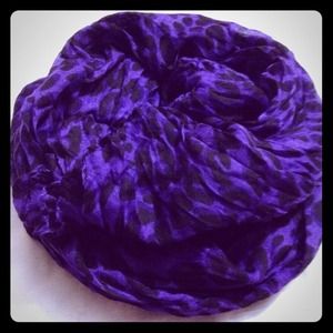 4 scarf bundle RESERVED!!